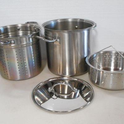 Lot 3060 - Kirkland Signature 12 Quart Stock Pot 