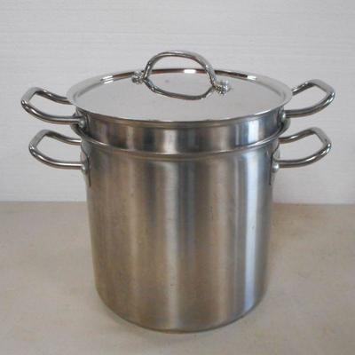 Lot 3060 - Kirkland Signature 12 Quart Stock Pot 