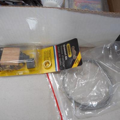 Lot 3062 - Misc Lot of Household Essentials 