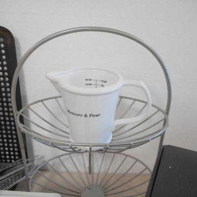 Lot 3066 - Misc Kitchen Items and Grill Tools 