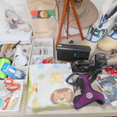 Lot 3067 - Midst Lot of Radio Crafts Ladies Snow Boots Canon Camera