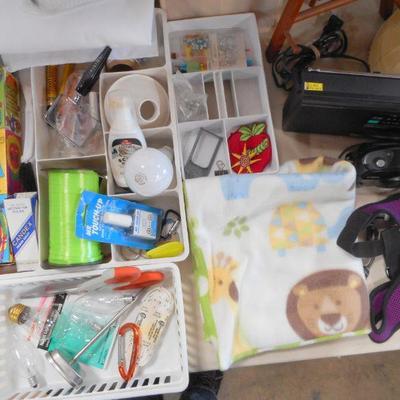 Lot 3067 - Midst Lot of Radio Crafts Ladies Snow Boots Canon Camera