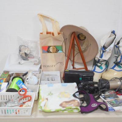 Lot 3067 - Midst Lot of Radio Crafts Ladies Snow Boots Canon Camera