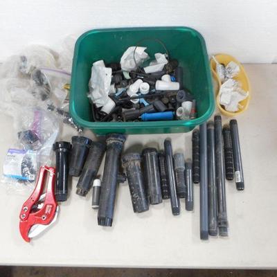 Lot 3068 - Assorted lot of Garden Sprinkler Parts and Pieces L@@K 