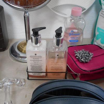 Lot 3071 - Misc Vanity Cosmetics
