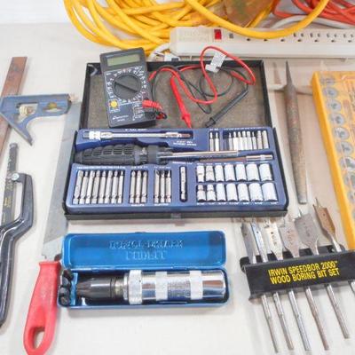 Lot 3077 - Tool Lot Ratchet Adapters + More