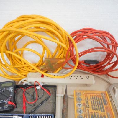 Lot 3077 - Tool Lot Ratchet Adapters + More