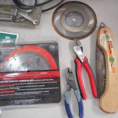 Lot 3080 - Misc Hand Tool Lot  Craftsman Makita