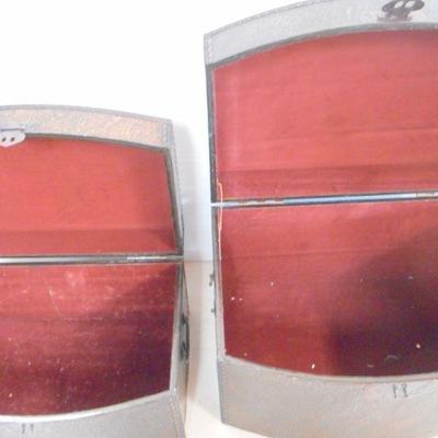 Lot 3089 - Two Piece Stackable Storage Chest