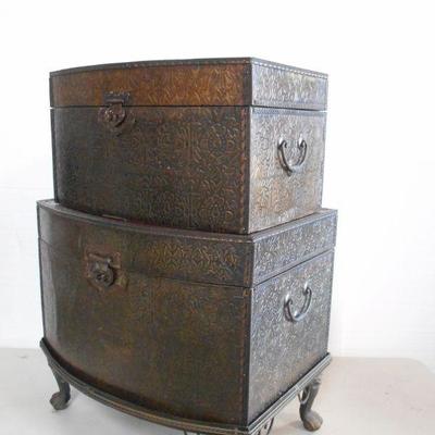 Lot 3089 - Two Piece Stackable Storage Chest