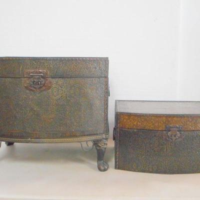 Lot 3089 - Two Piece Stackable Storage Chest
