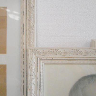 Lot 3090 - Set of 5 Shabby Chic Wall Hanging Picture Frames