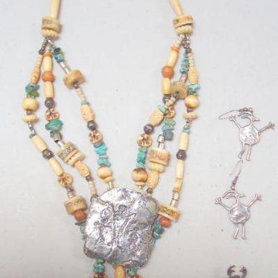 Lot 2029 - Custom Necklace by El Prado Galleries 