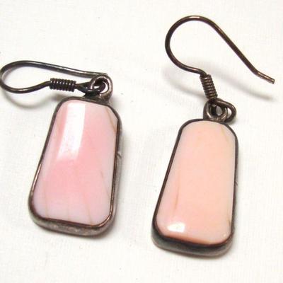 Lot 2035 - Artisan Thomas Tucker Sterling Silver Conch Shell Rose Quartz