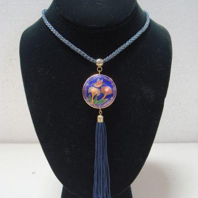 Lot 2044 -Set of Cloisonne Jewelry (2) Bracelets (1) Necklace 