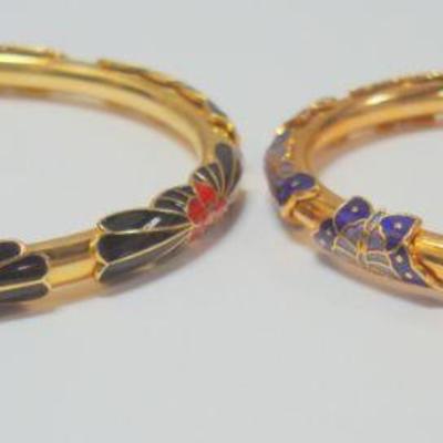Lot 2044 -Set of Cloisonne Jewelry (2) Bracelets (1) Necklace 