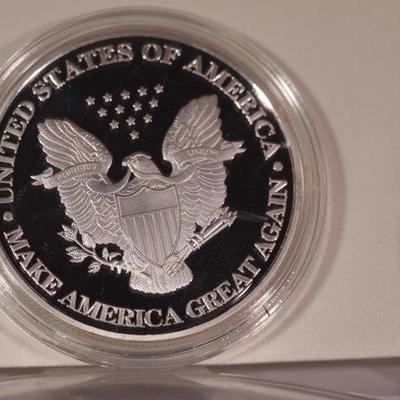 President Donald Trump collectible Coin  1040