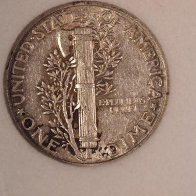 1942 Silver Mercury Di me  1119