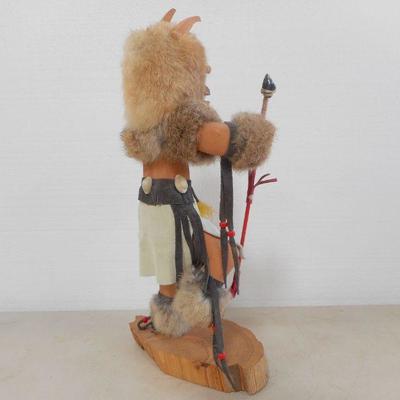 Lot 3094 - 17 1/2'' Tall Native American Kachina Doll 