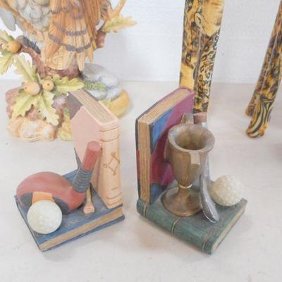 Lot 3109 - Home Decor Bookends + Wooden Figs