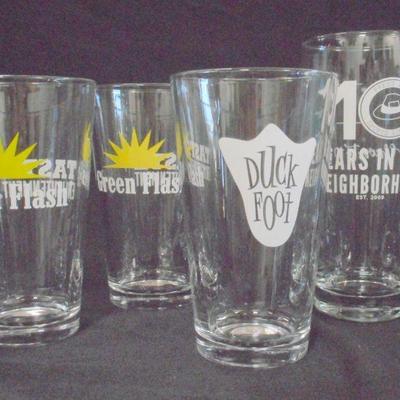 Lot 3113 - Beer Lot Glass Tumbler Set Pint Glasses barware 
