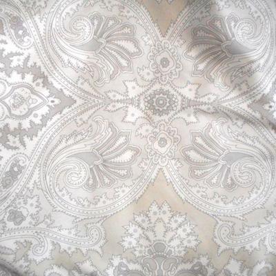 Lot 3124 - Echo Design Paisley Comforter + Pillow Shams