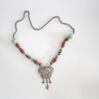 Lot 2051 - Chunky Bangle Necklace
