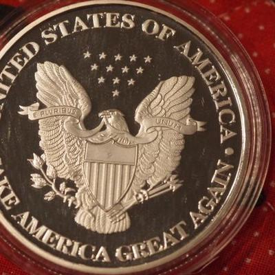 Trump Commemorative Coin  1050