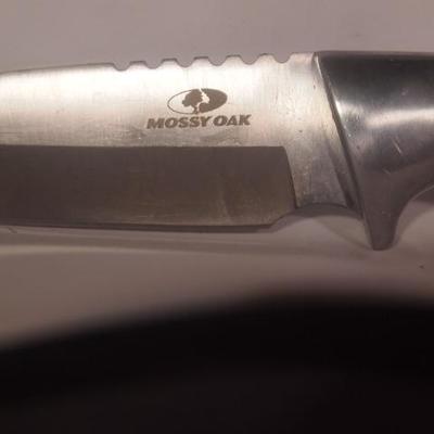 Mossy Oak Sheath Knife Made in The USA 1061