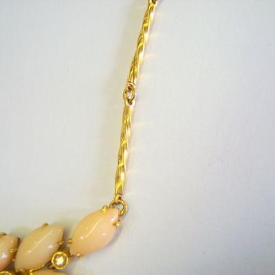 Lot 2075 - 18kt 5 Diamonds and Rose Quartz (?) Stones 15.3 Grams Necklace