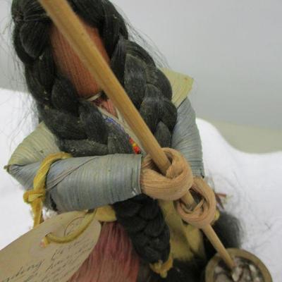 Lot 62 - Native American Corn Husk Doll Pounding Corn 14'