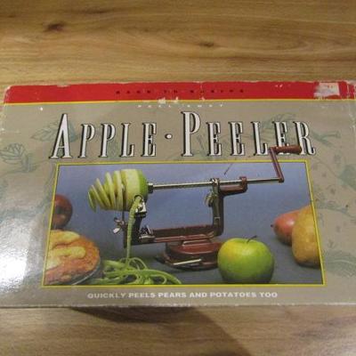 Back to Basics Metal Apple Peeler with Original Box