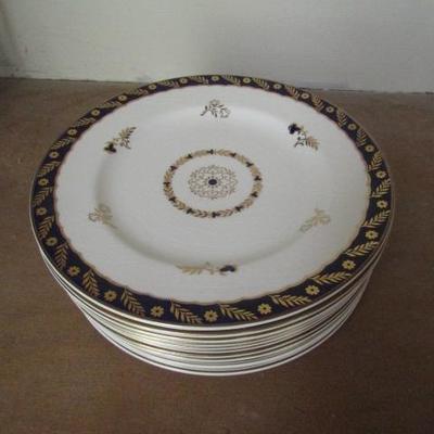 One Dozen Serving Plate 'Consort' Ducal English Crown Ware