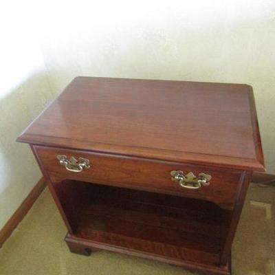 Pennsylvania House Single Drawer Bedside Stand 24