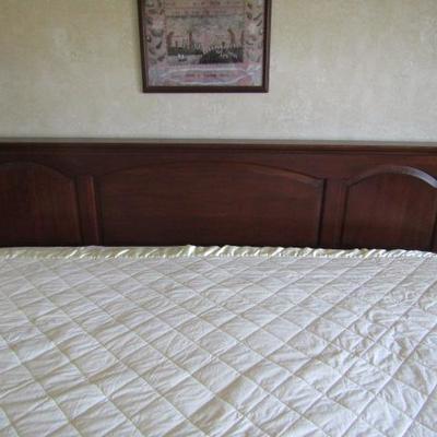 King Size Wood Bed Frame with Mattress Set (Comforter Not Included) and Bedding