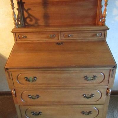 Vintage Cherry Wood Secretary Side Board with 3 Drawers 34