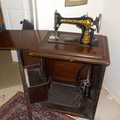 Vintage Singer sewing machine. 
