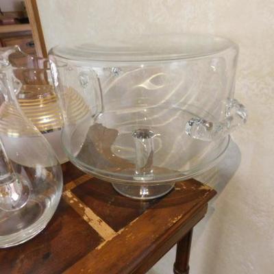 Set of Fancy Glass Dessert and Beverage Containers 