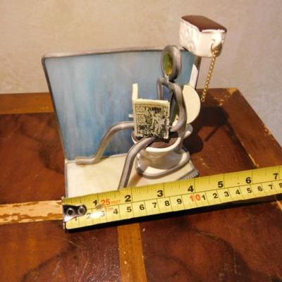 Folkart Man on a Mission With Stained Glass Panel Backdrop 4"x4"