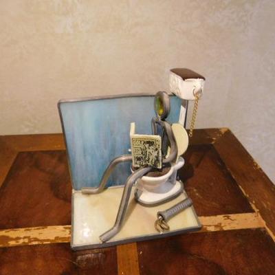 Folkart Man on a Mission With Stained Glass Panel Backdrop 4"x4"