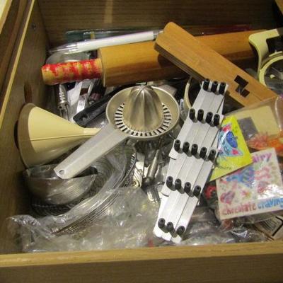 Entire Contents of Utensil and Towel Drawers (See all Pics)