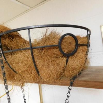 Wrought Iron Plant Hanger with Chain