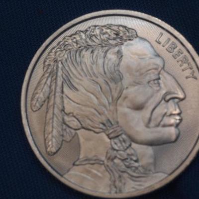 Buffalo Silver Bullion 1 Troy OZ    882