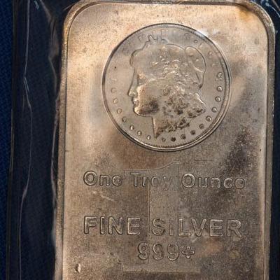 Morgan One Troy OZ Silver       884