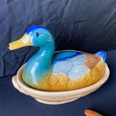 Set of 5 Beswick Flying Mallard Duck Wall Plaques and Ceramic Duck - Lot 372
