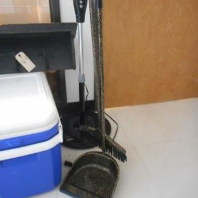 Lot 118 - Assorted Home Goodies - paper shredder, vacuum, floor fan, ice chest + more