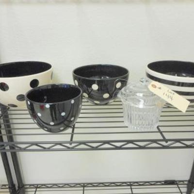 Lot 144 - 4 Large Sized Ceramic bowls + 1 Lg. Glass Cup Cake Dish