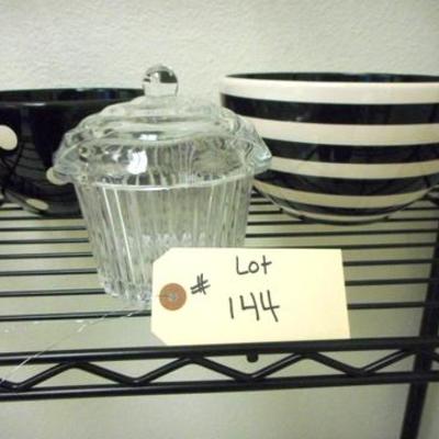 Lot 144 - 4 Large Sized Ceramic bowls + 1 Lg. Glass Cup Cake Dish