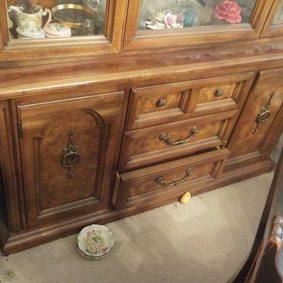 China Cabinet (no contents)