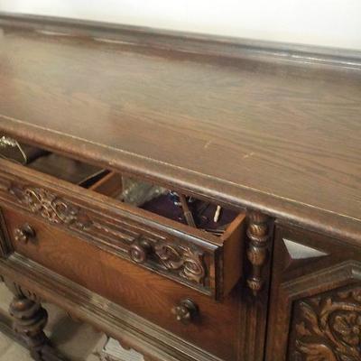 Queen Anne / Victorian Buffet Table.